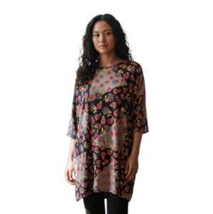 LuLaRoe Flower Rose Oversized Top. Medium.